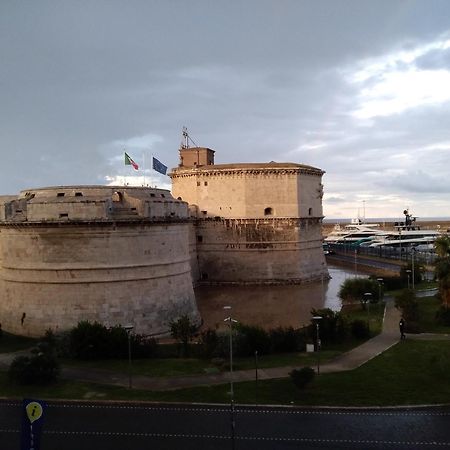 Quarta Strada Apartment Civitavecchia Bagian luar foto